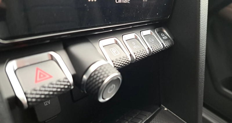 Volkswagen Amarok cena 300120 przebieg: 5, rok produkcji 2024 z Poznań małe 379
